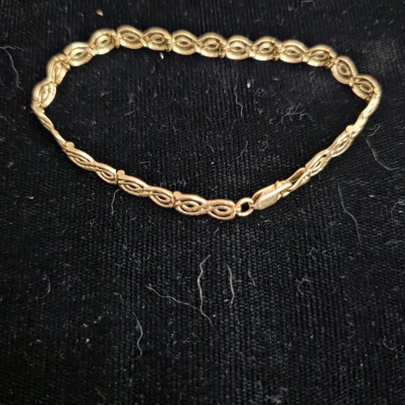 Genuine 10K Yellow Gold Bracelet (A133) - Picture 1 of 6